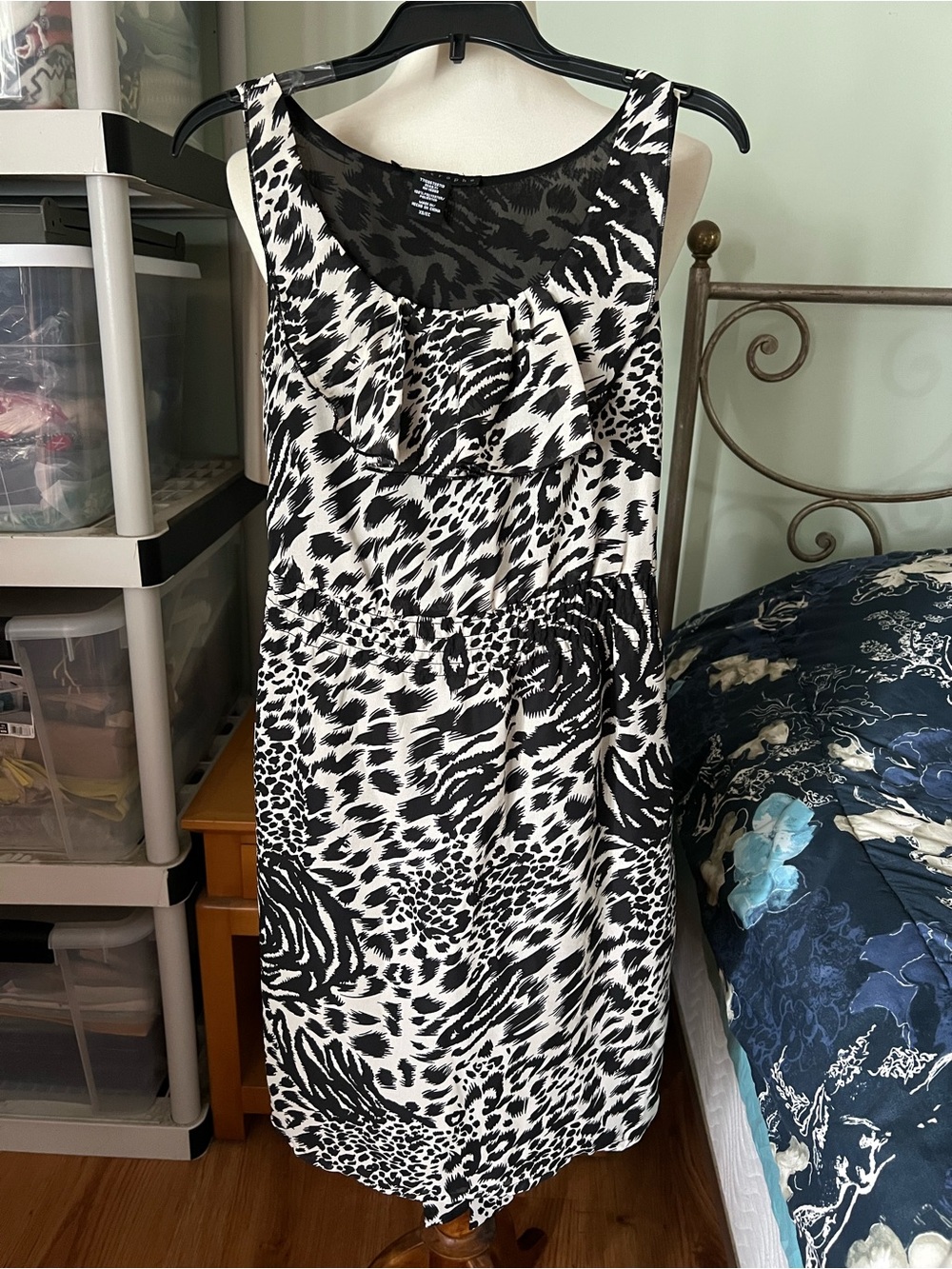 Apostrophe Women’s XS Leopard Chiffon Sleeveless Black/Gray Ruffle Dress